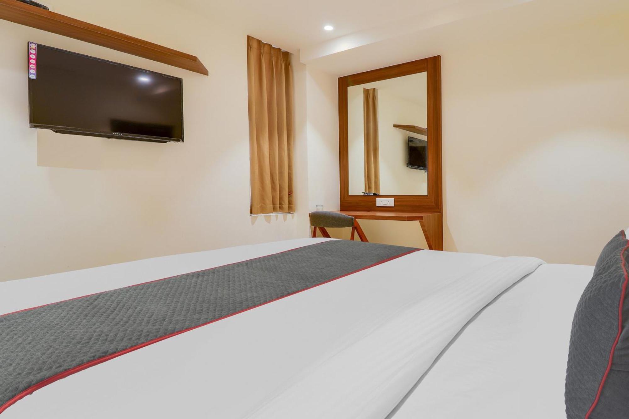 Super Townhouse Rcc Lamps Hotel Visakhapatnam Exterior foto