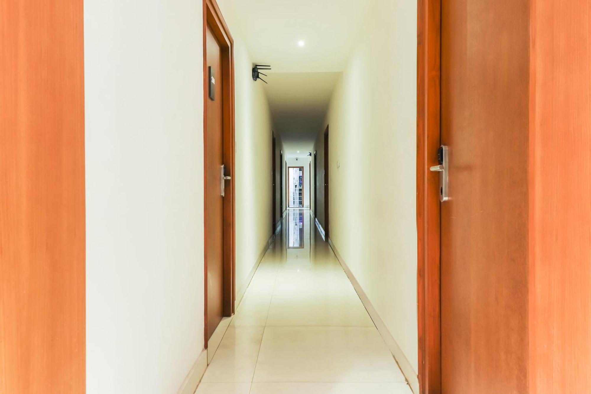 Super Townhouse Rcc Lamps Hotel Visakhapatnam Exterior foto