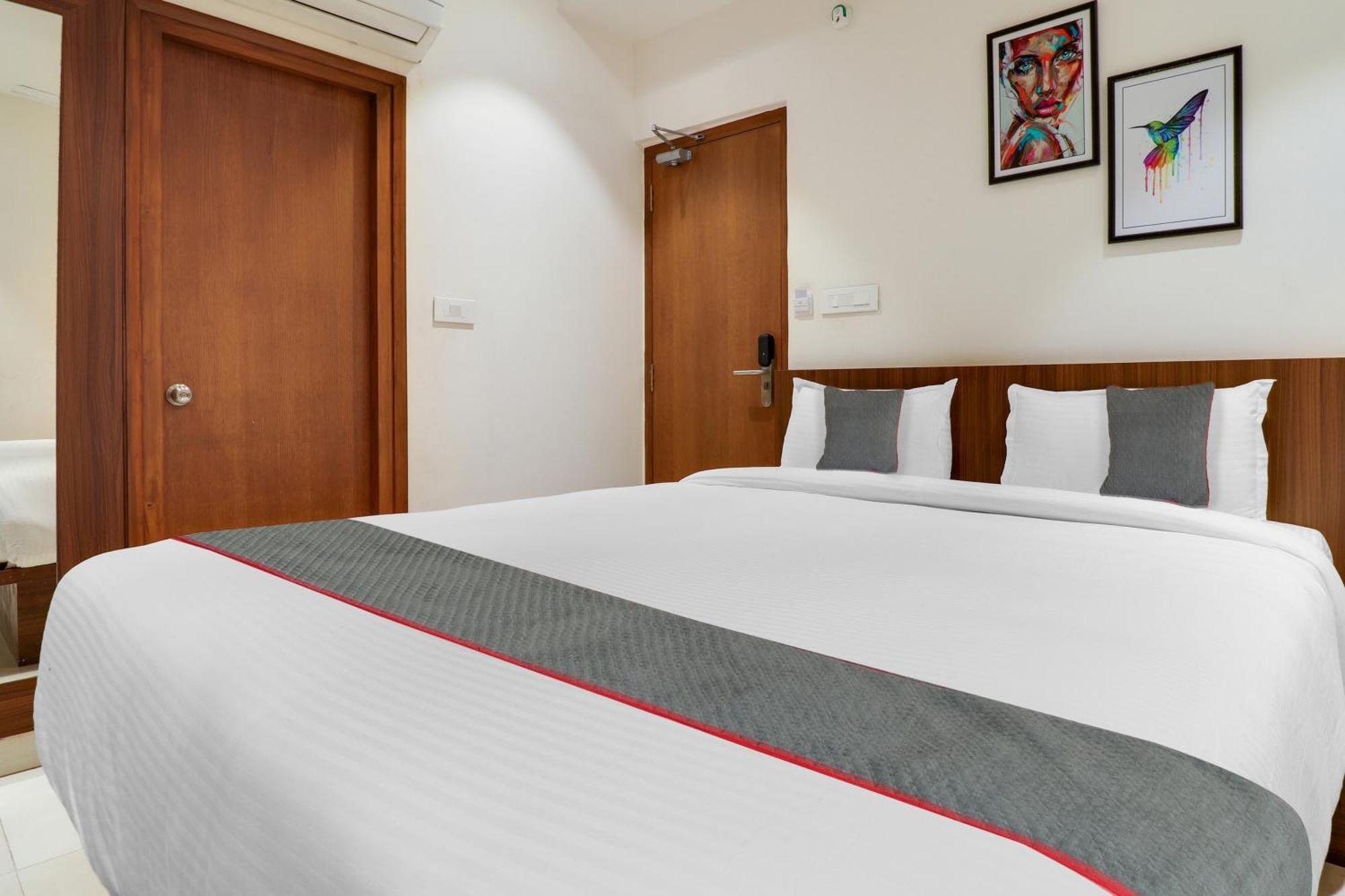 Super Townhouse Rcc Lamps Hotel Visakhapatnam Exterior foto