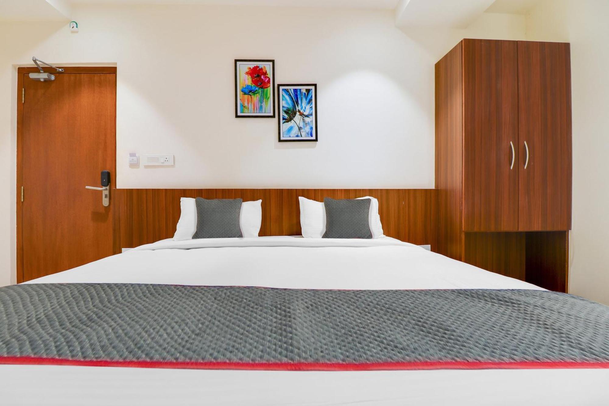 Super Townhouse Rcc Lamps Hotel Visakhapatnam Exterior foto